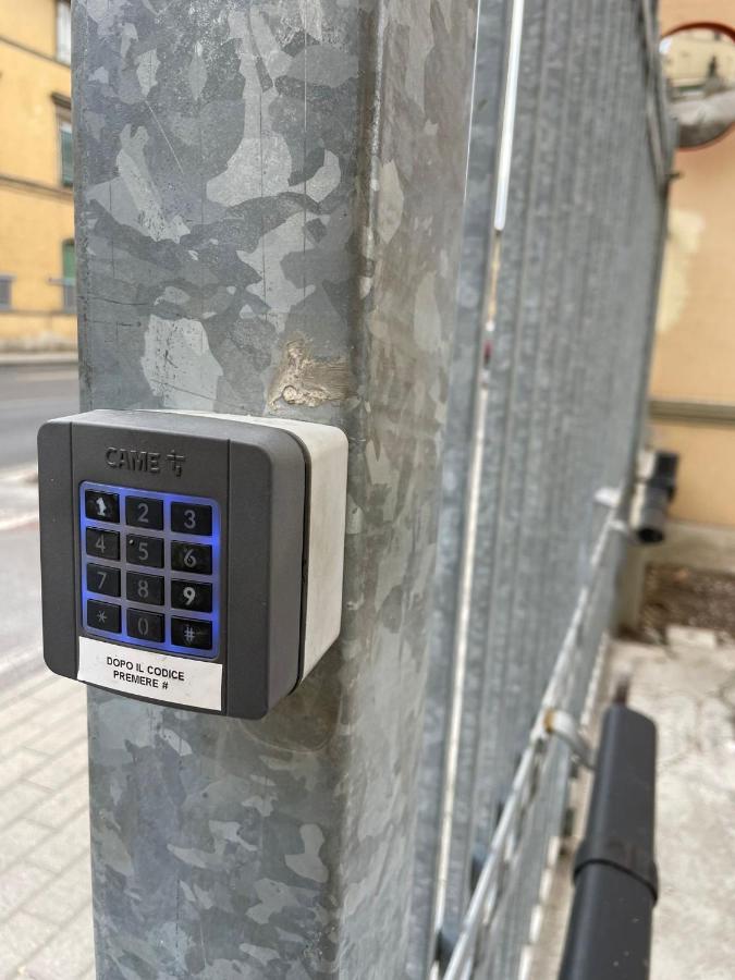 La Finestra Sul Viale Hotell Pisa Exteriör bild